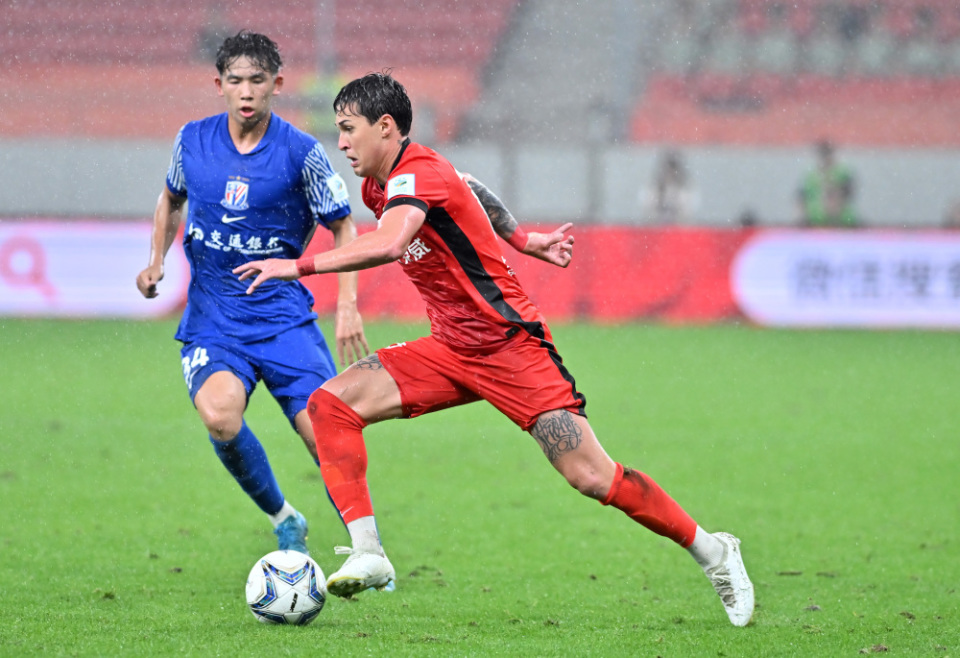 Rw, 相比之下 Rw, 相比之下